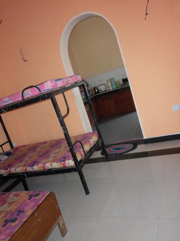 Seetha'S Hostel Негомбо Стая снимка
