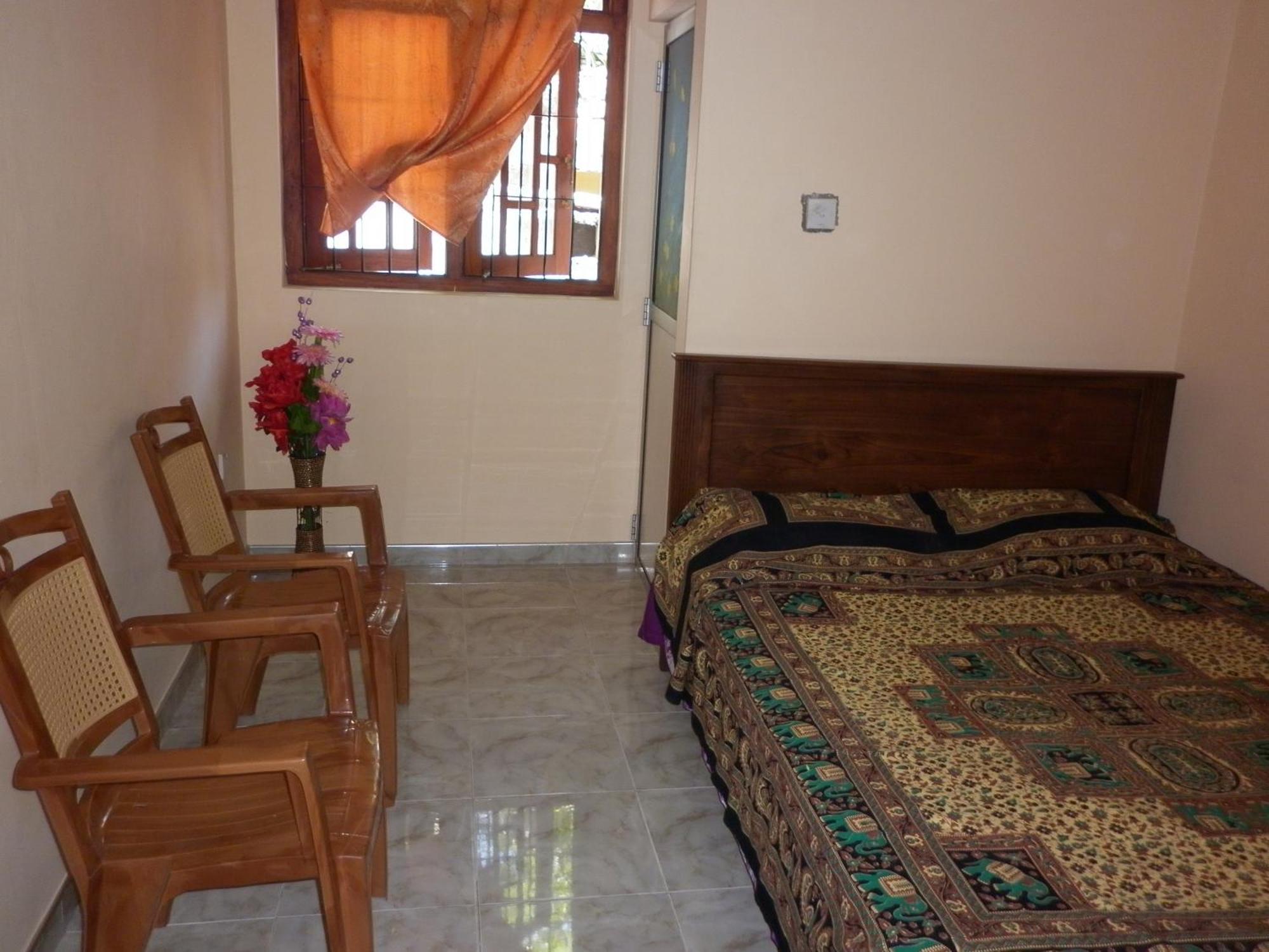 Seetha'S Hostel Негомбо Екстериор снимка