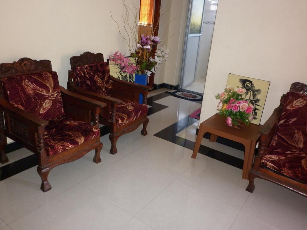 Seetha'S Hostel Негомбо Екстериор снимка