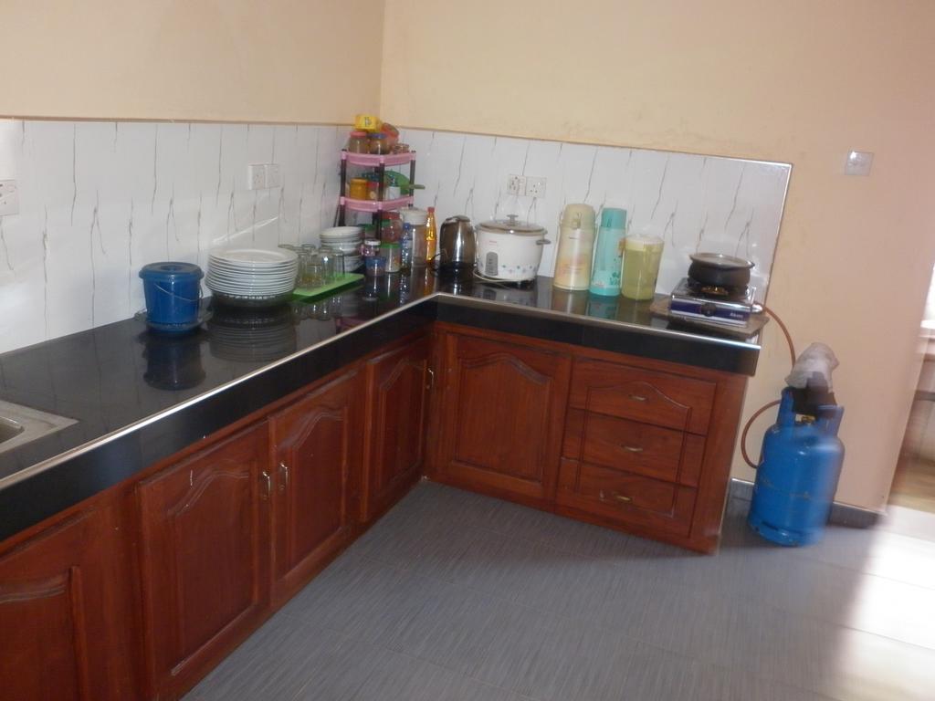 Seetha'S Hostel Негомбо Екстериор снимка