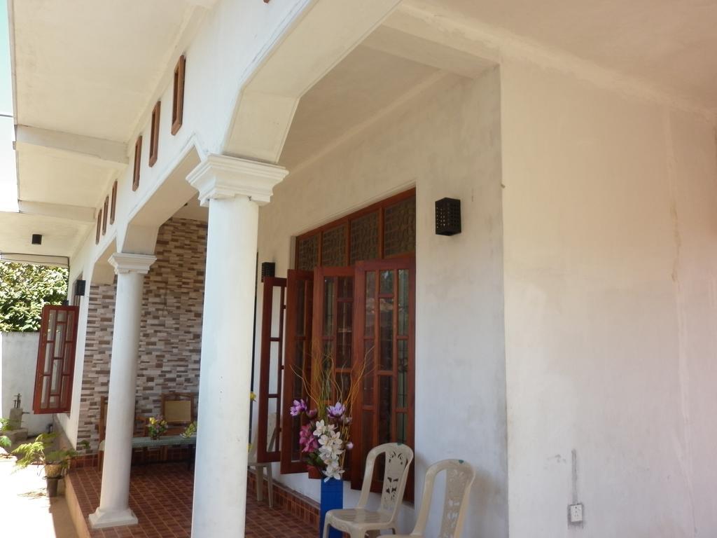 Seetha'S Hostel Негомбо Екстериор снимка