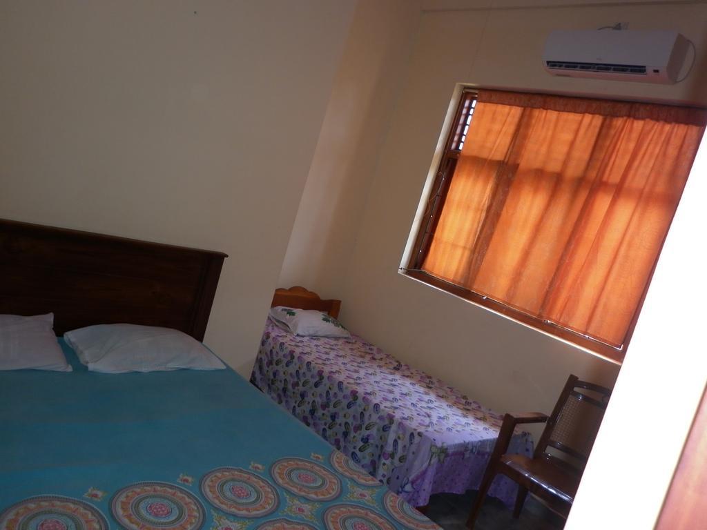 Seetha'S Hostel Негомбо Стая снимка