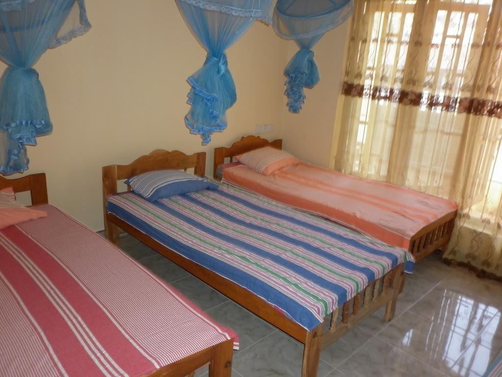 Seetha'S Hostel Негомбо Екстериор снимка